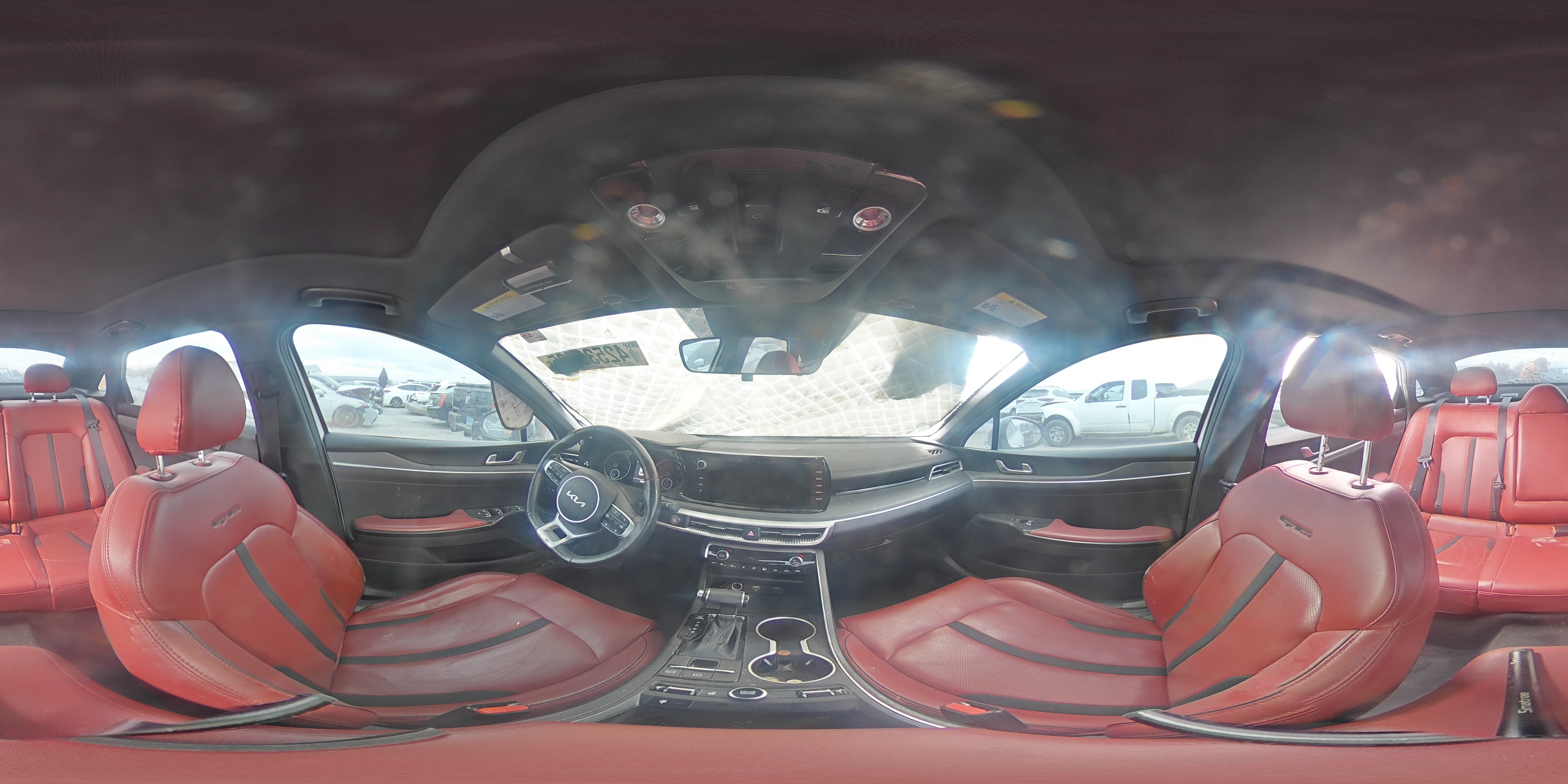 2022 Kia K5 - Image 12