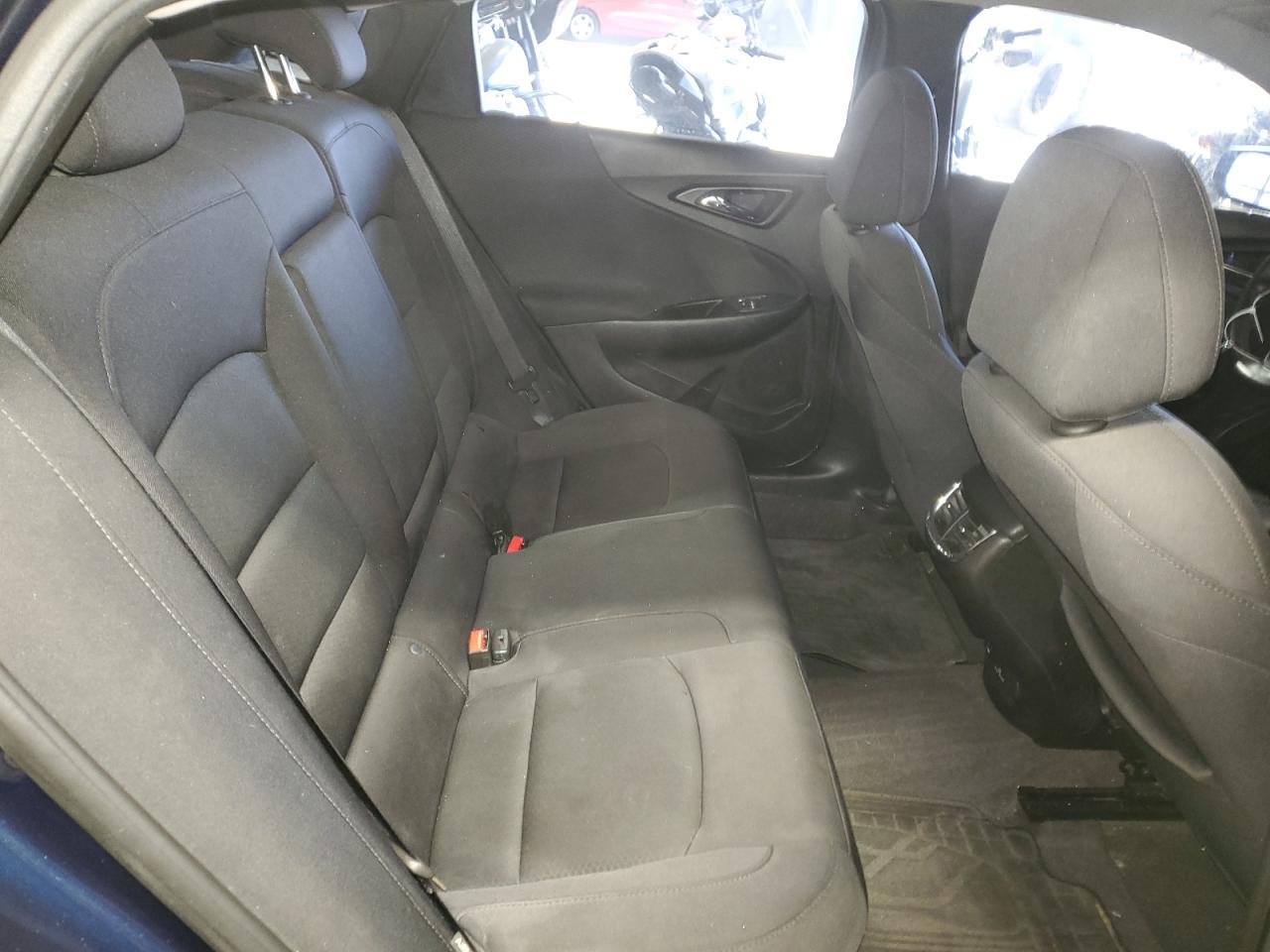 2017 Chevrolet Malibu - Image 10