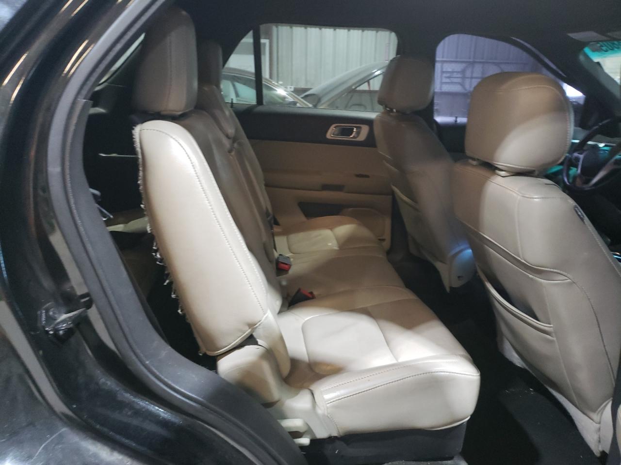 2011 Ford Explorer - Image 11