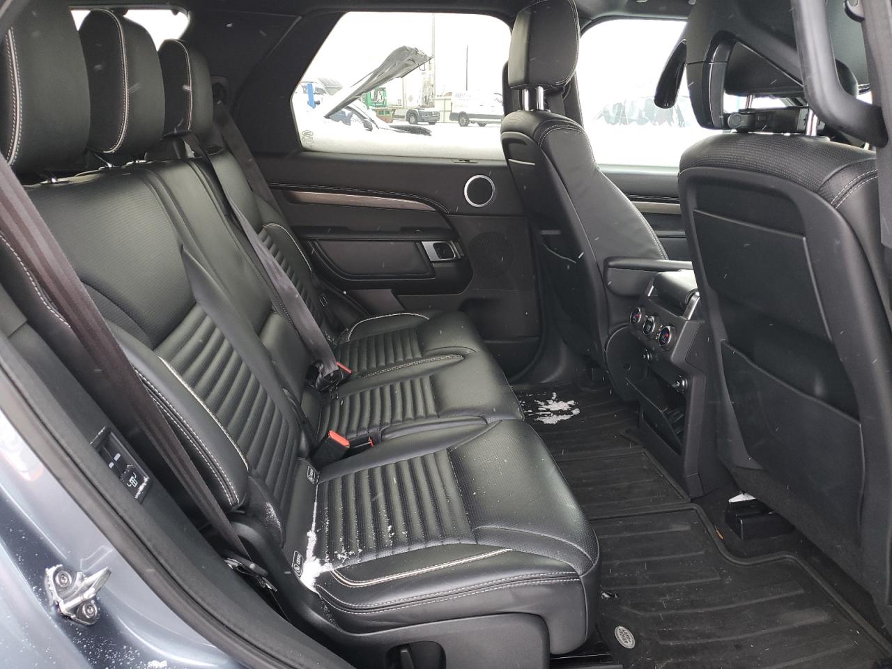2019 Land Rover Discovery - Image 11
