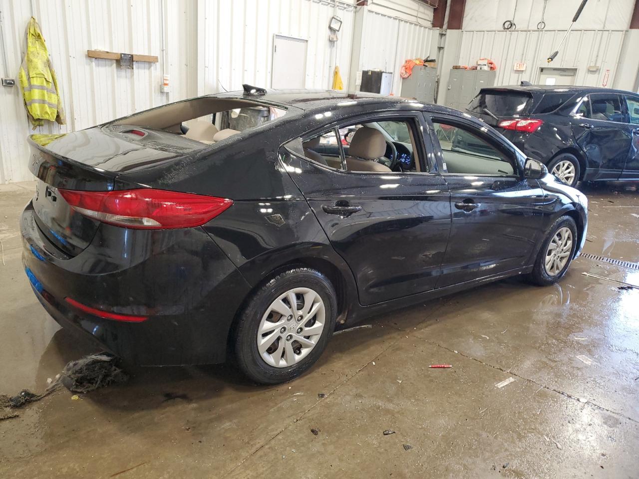 2017 Hyundai Elantra - Image 3
