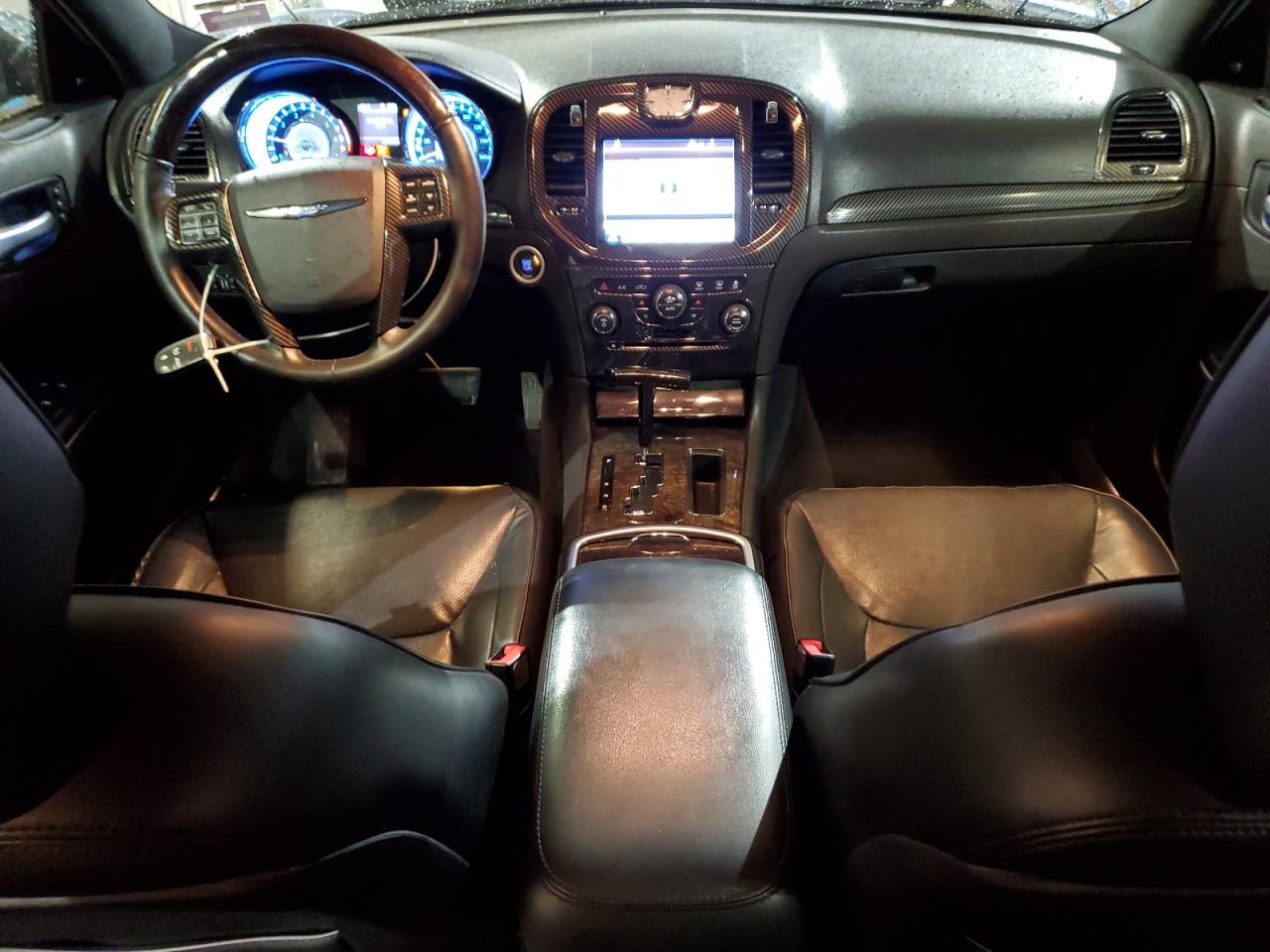 2011 Chrysler 300 - Image 8