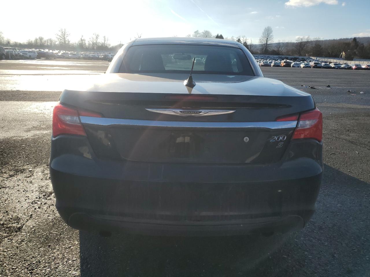 2011 Chrysler 200 - Image 6
