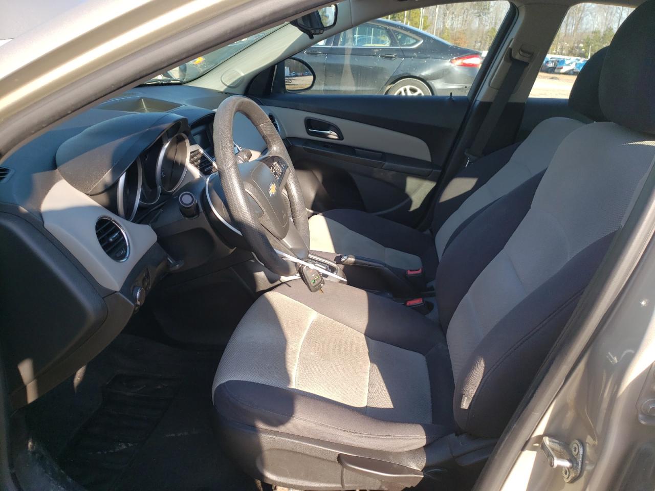 2013 Chevrolet Cruze - Image 7