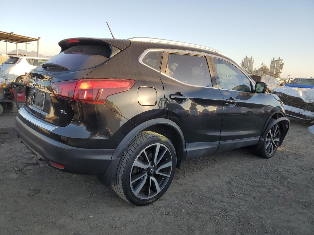 VIN JN1BJ1CP5HW016792 2017 NISSAN ROGUE no.3