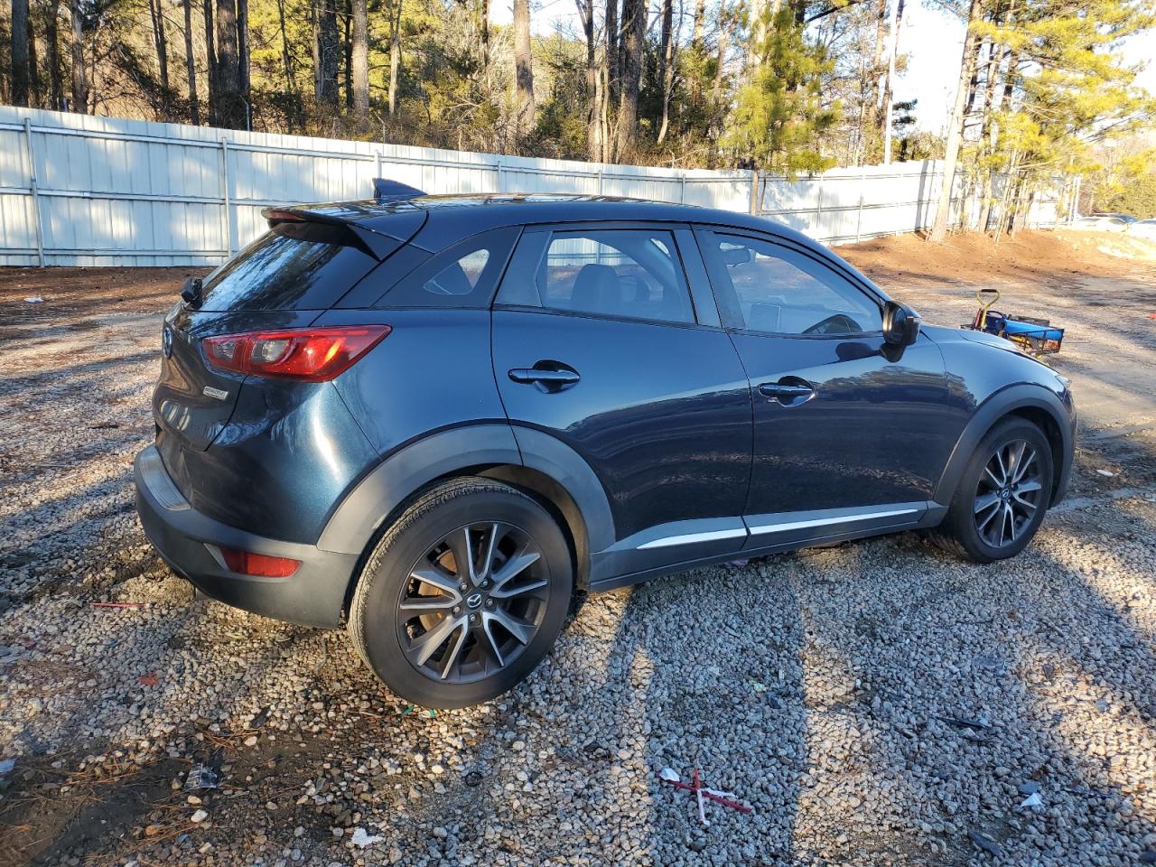 VIN JM1DKDD78H0162528 2017 MAZDA CX-3 no.3