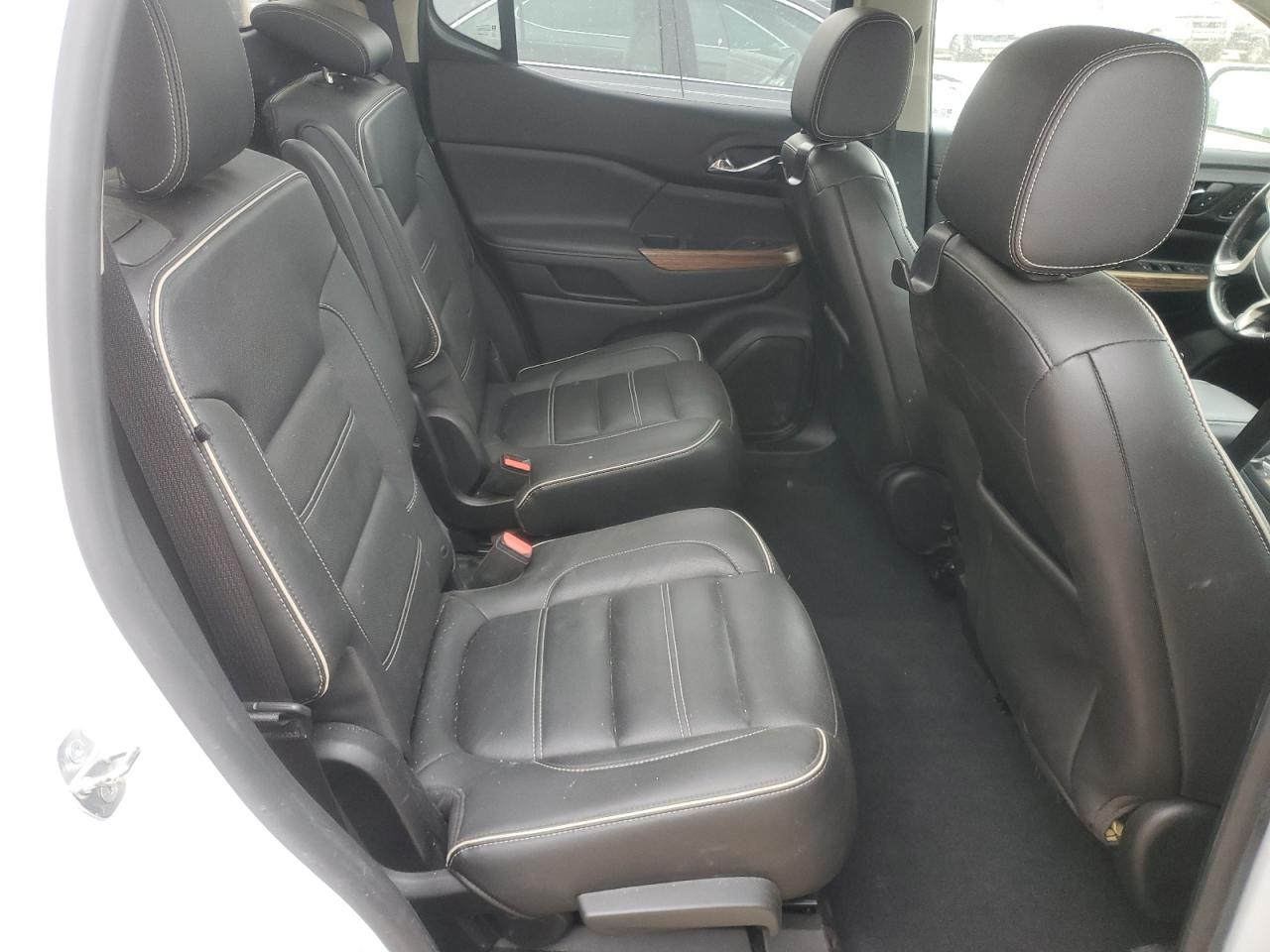 2019 GMC Acadia - Image 11