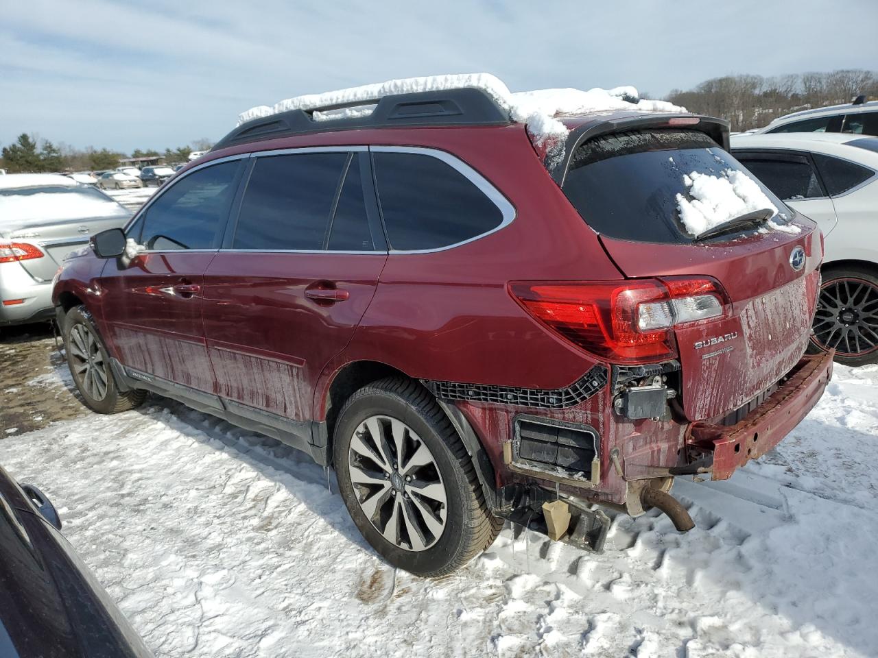 2015 Subaru Outback - Image 2
