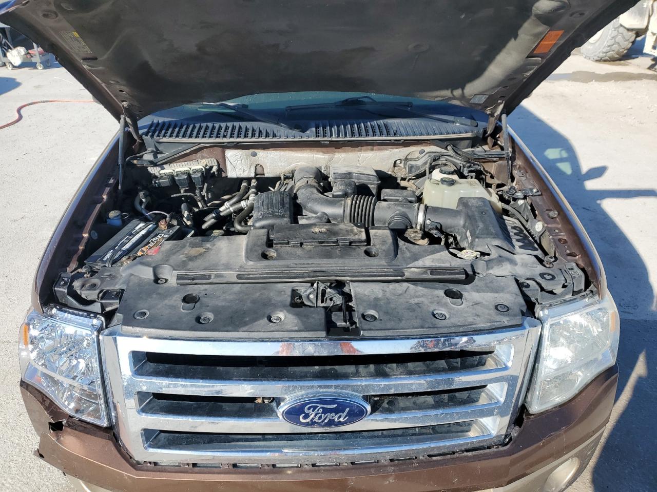2012 Ford Expedition - Image 12