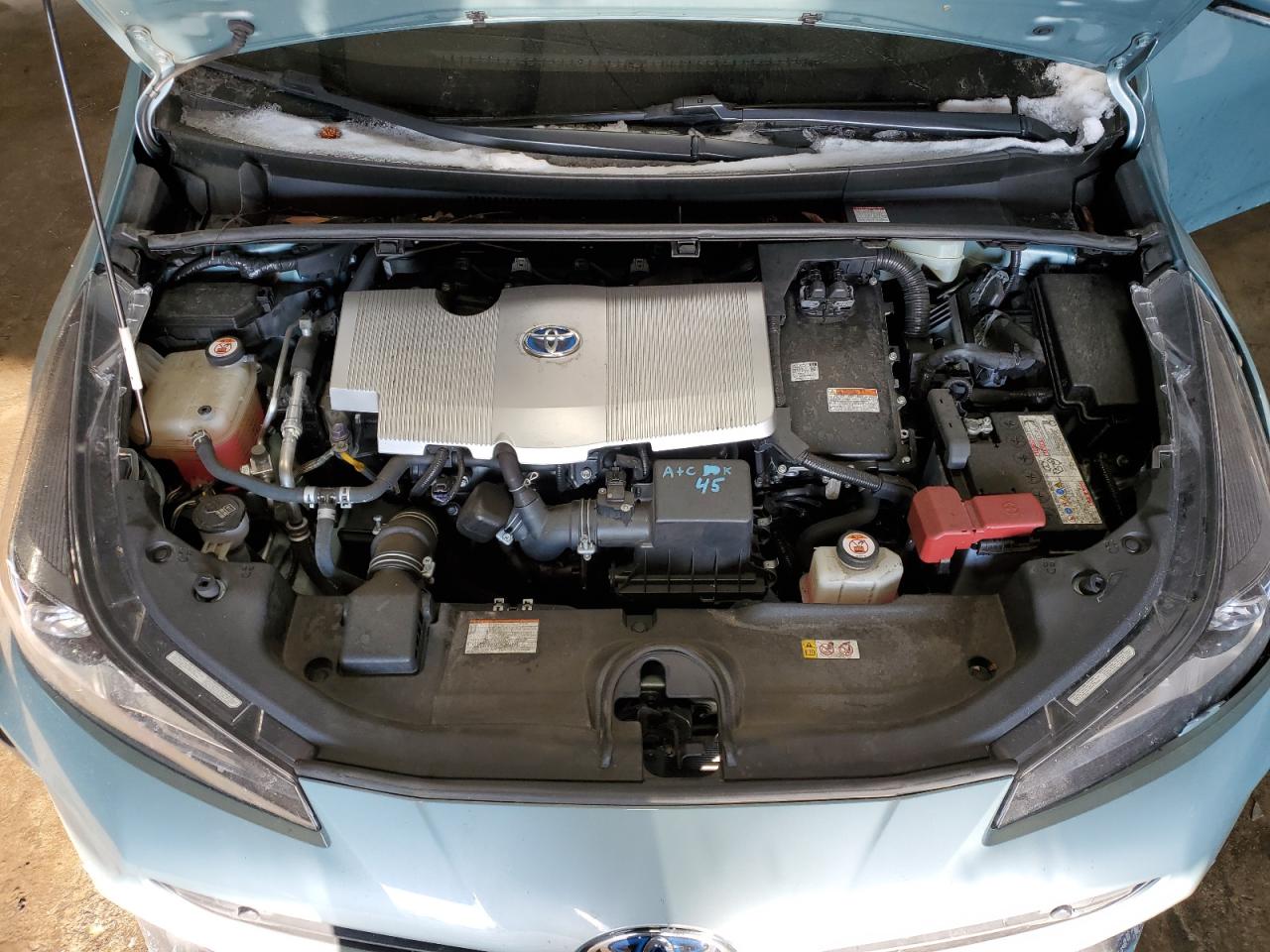 2019 Toyota Prius - Image 12