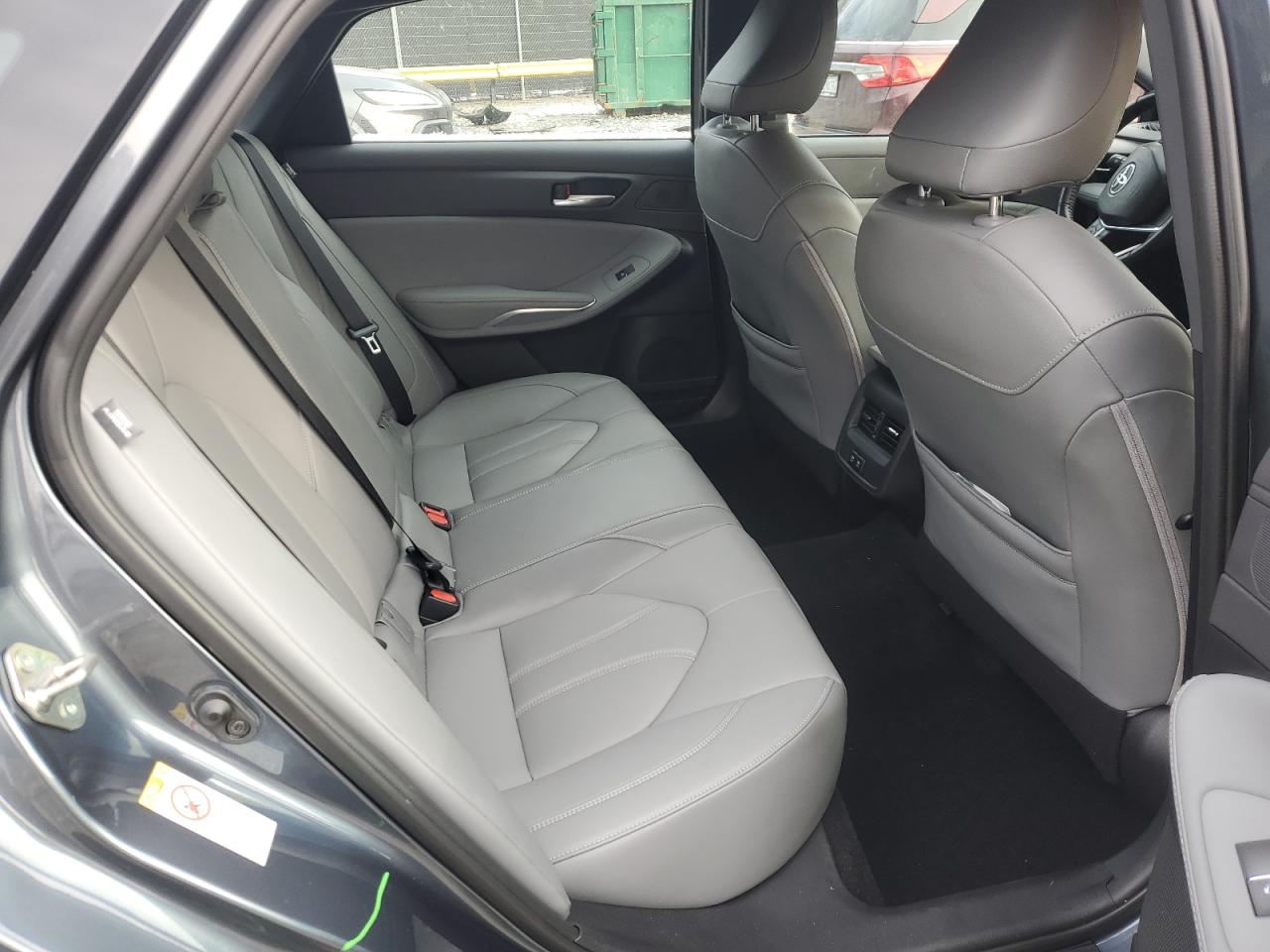 2019 Toyota Avalon - Image 10