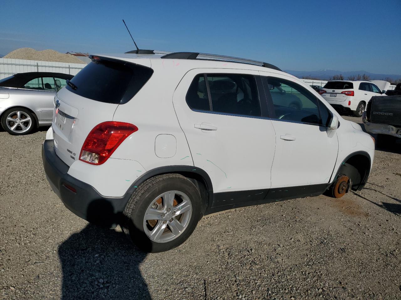 2016 Chevrolet Trax - Image 3