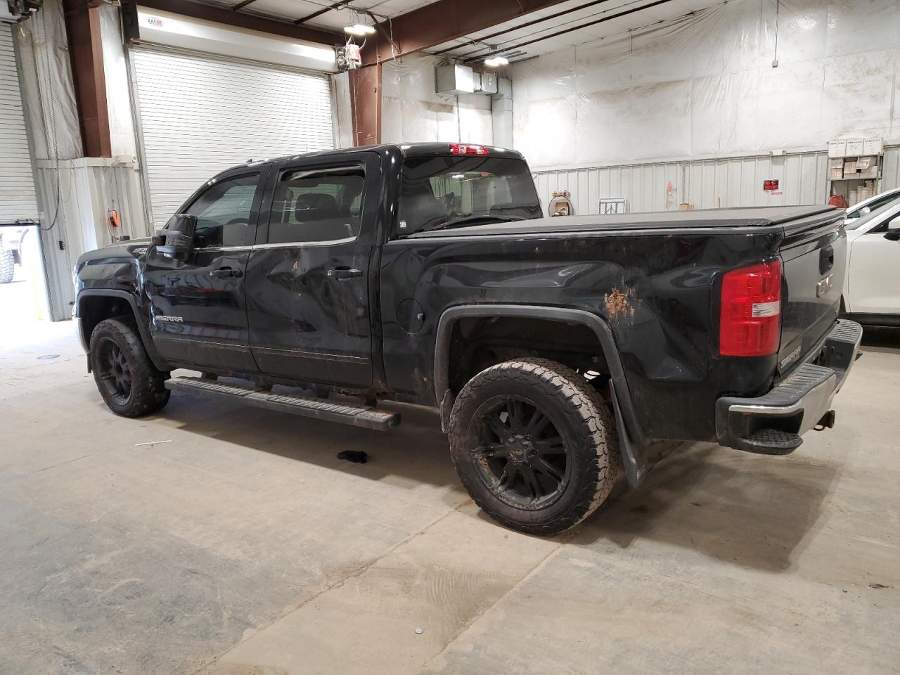 2014 GMC Sierra - Image 2