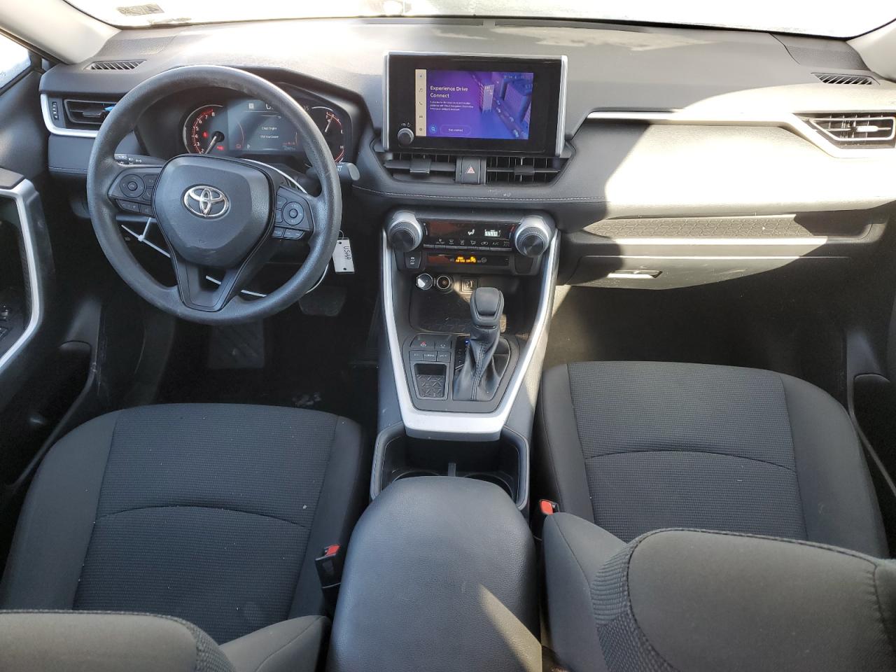 2023 Toyota RAV 4 - Image 8