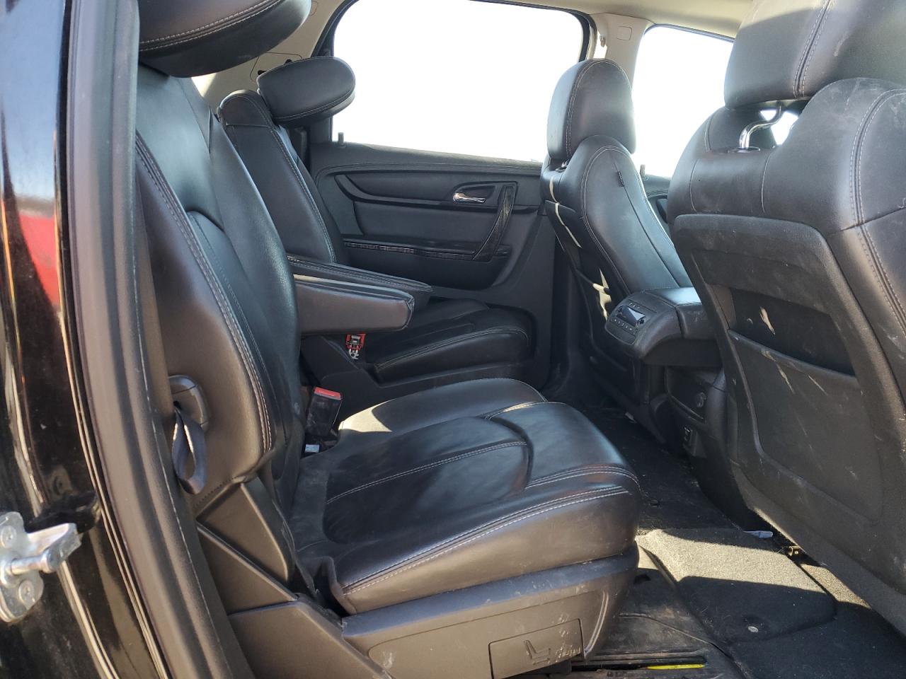2016 GMC Acadia - Image 11
