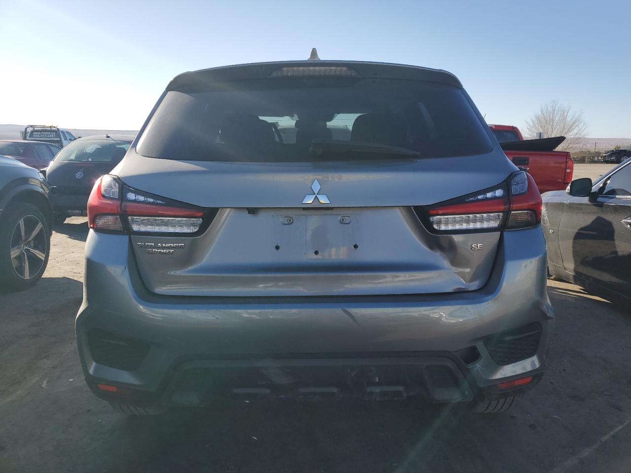 2020 Mitsubishi Outlander - Image 6