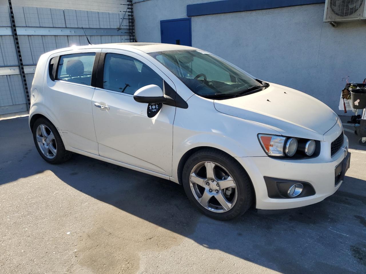 VIN 1G1JE6SBXE4147278 2014 CHEVROLET SONIC no.4