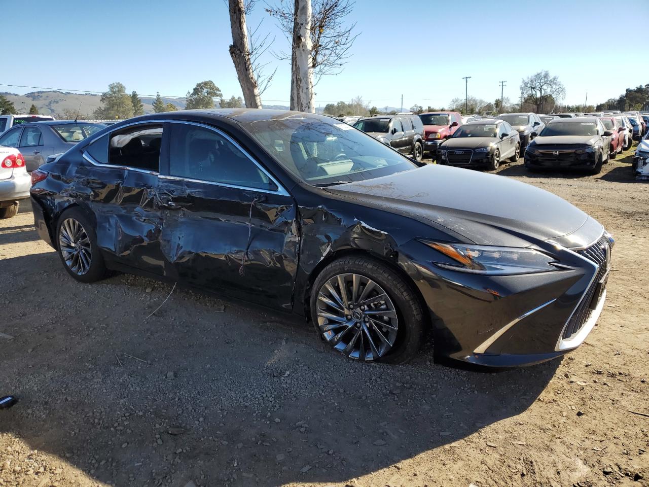 2024 Lexus ES - Image 4