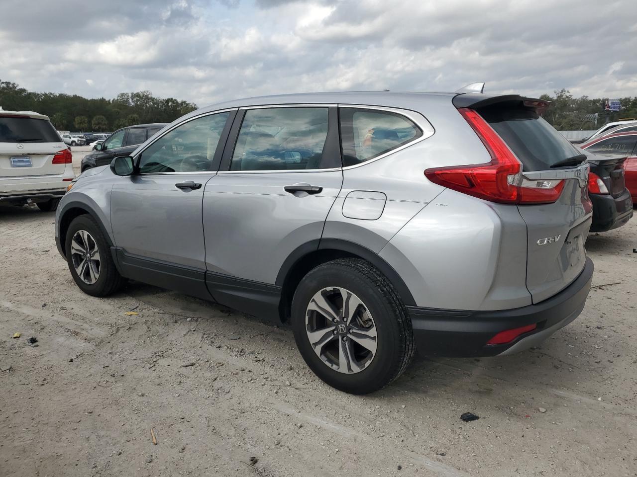 2017 Honda CR-V - Image 2