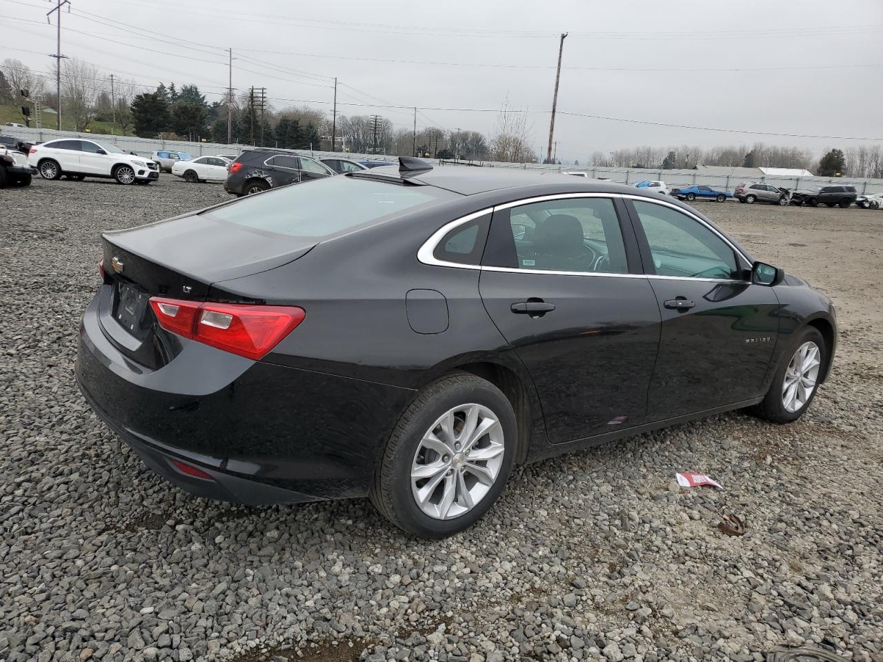 2023 Chevrolet Malibu - Image 3
