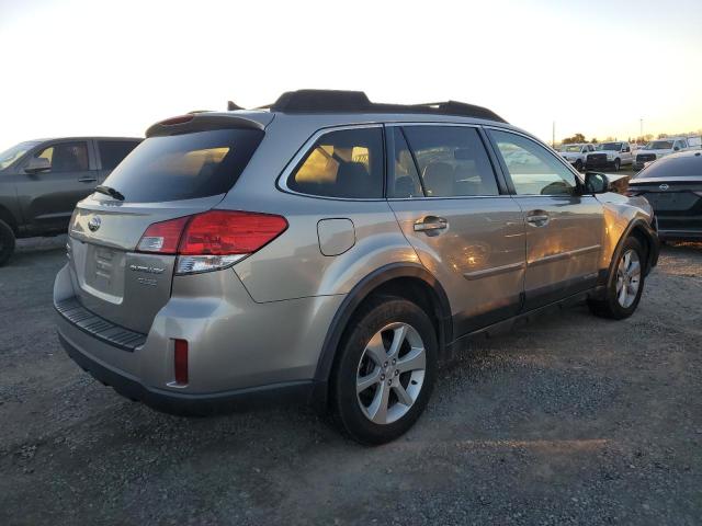  SUBARU OUTBACK 2014 Srebrny