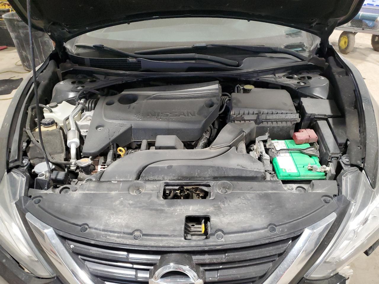 2017 Nissan Altima - Image 11
