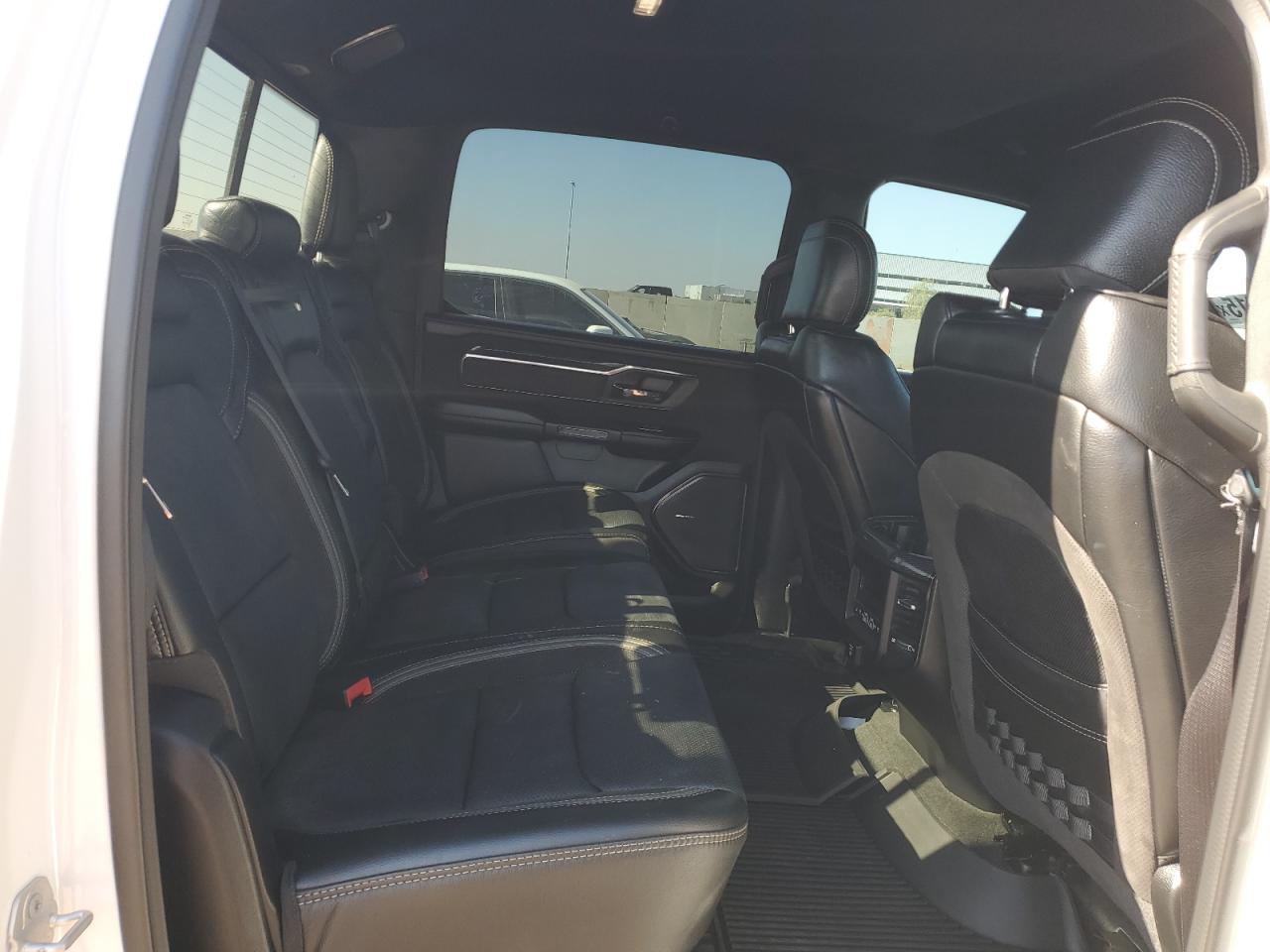 2022 RAM 1500 - Image 10