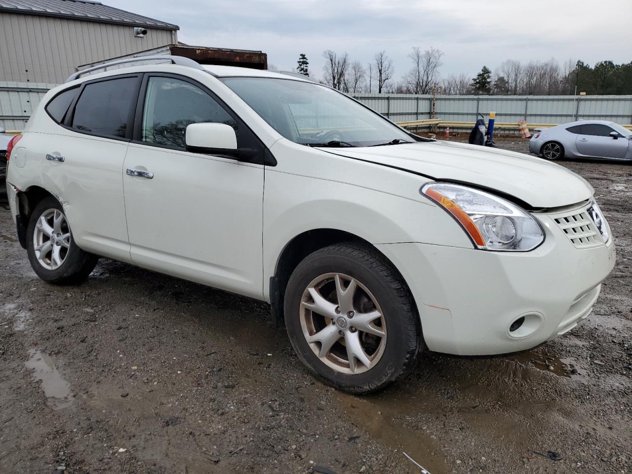 2010 Nissan Rogue - Image 4
