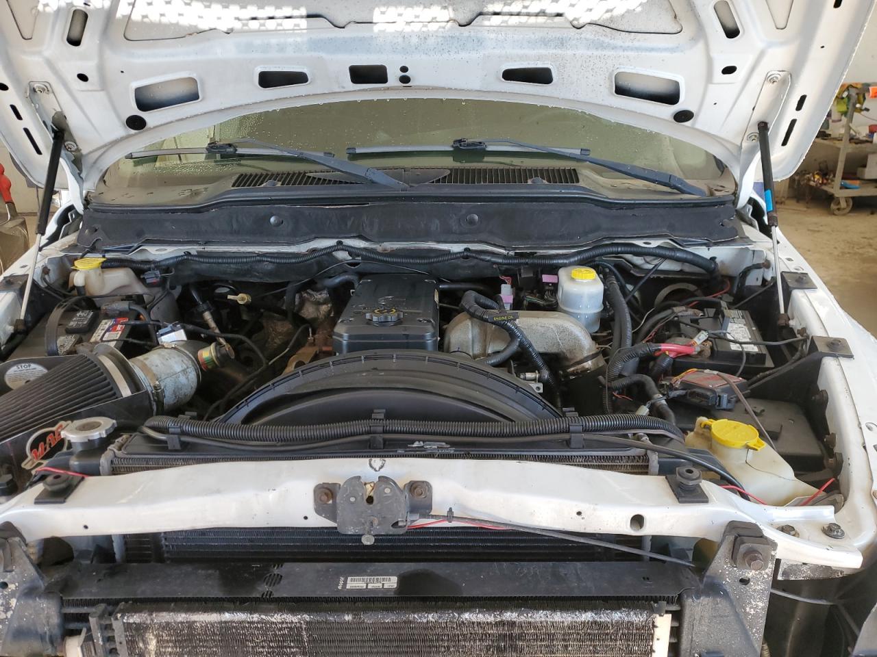 2004 Dodge RAM - Image 12