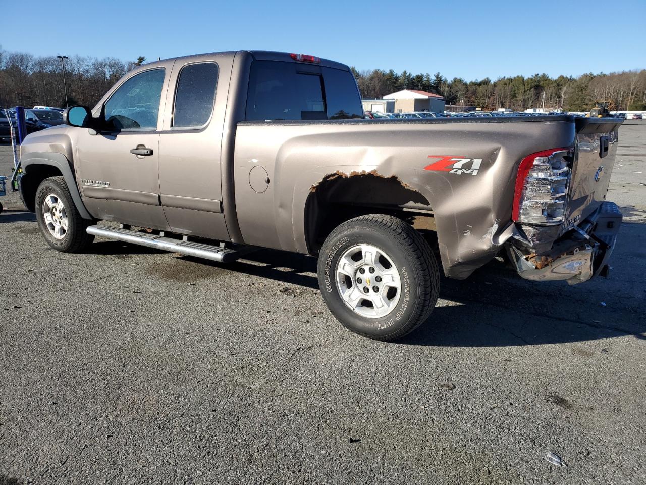 2008 Chevrolet Silverado - Image 2