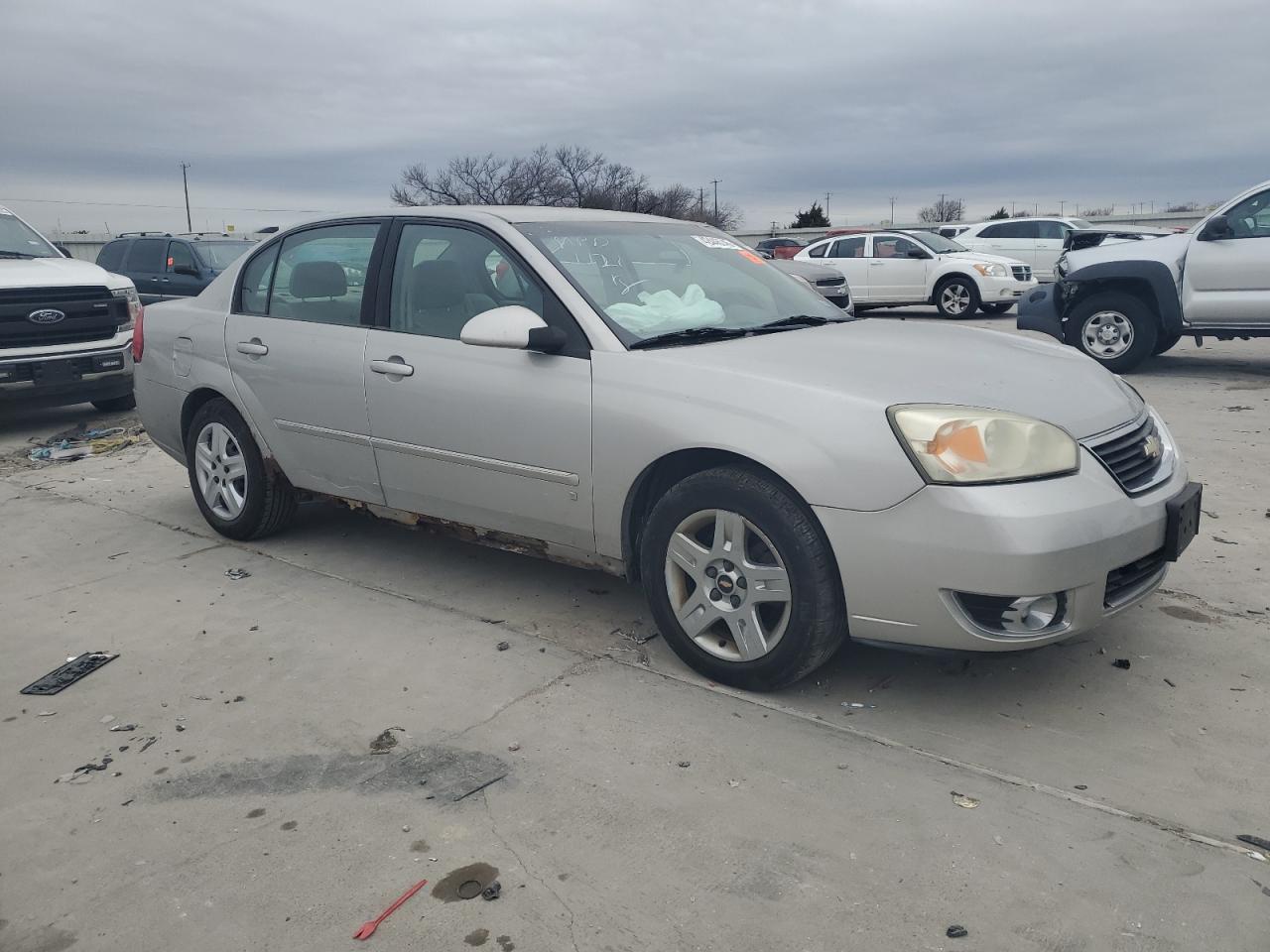 2006 Chevrolet Malibu - Image 4