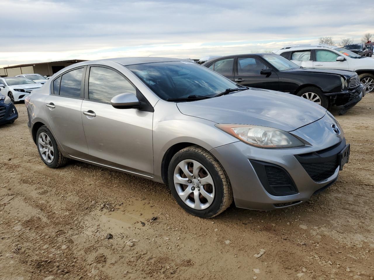 2011 Mazda 3 - Image 4