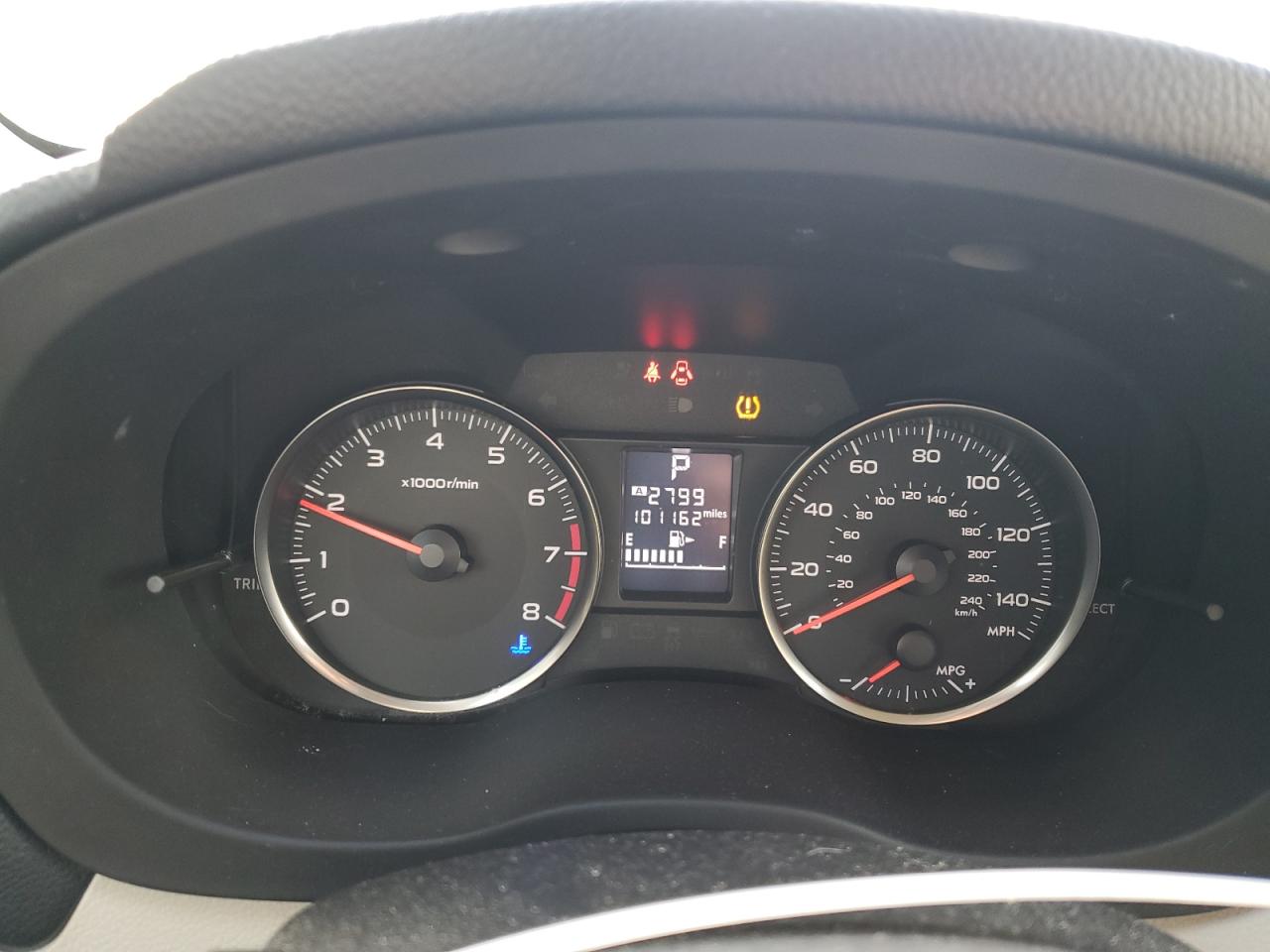 2015 Subaru XV - Image 9