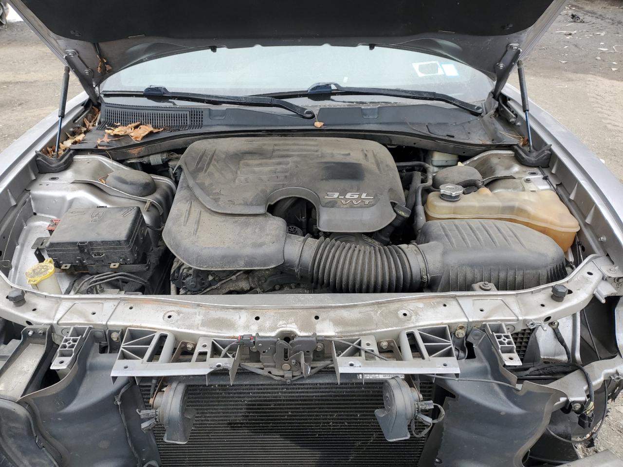 2015 Dodge Charger - Image 13