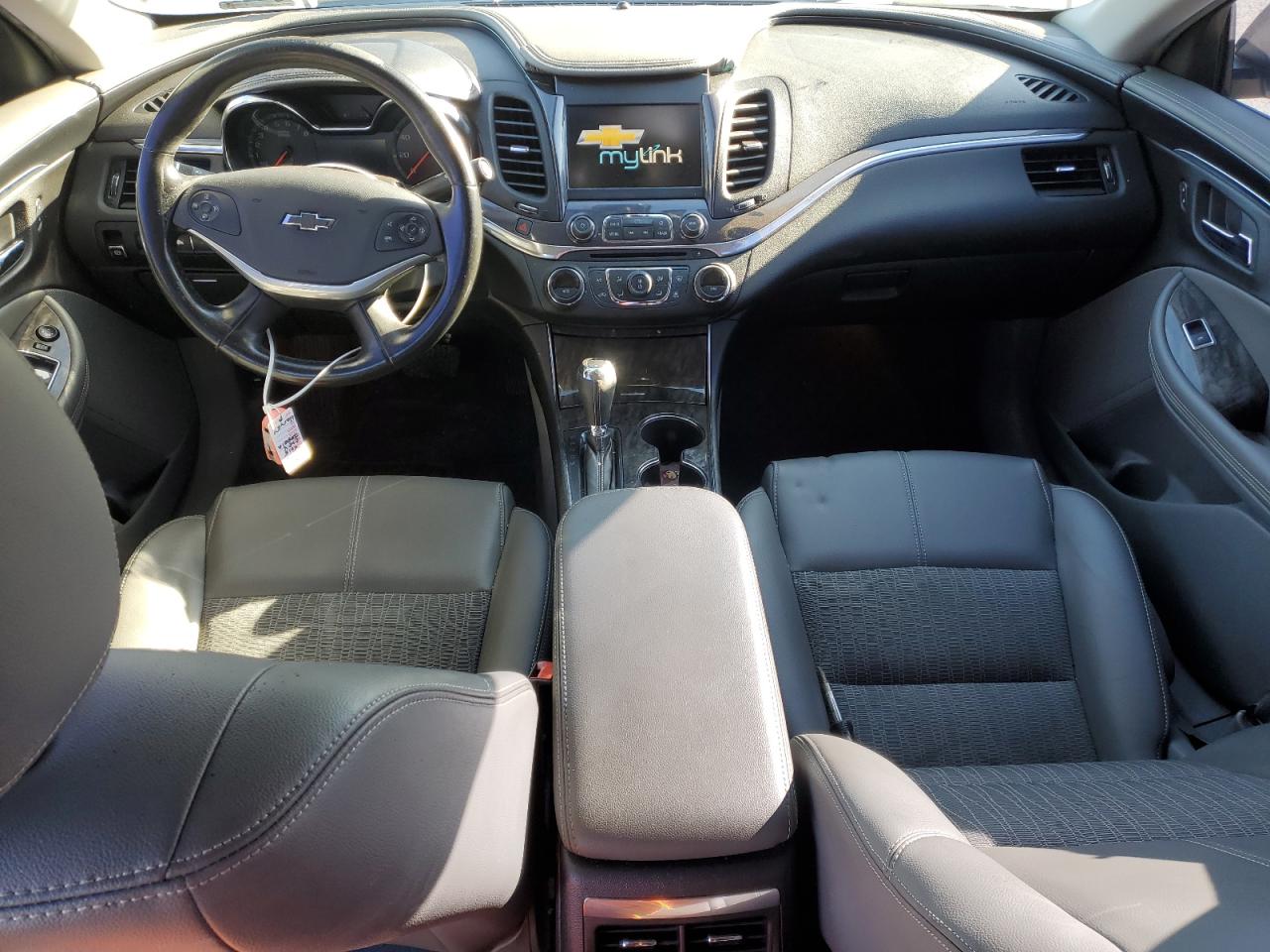 2015 Chevrolet Impala - Image 8