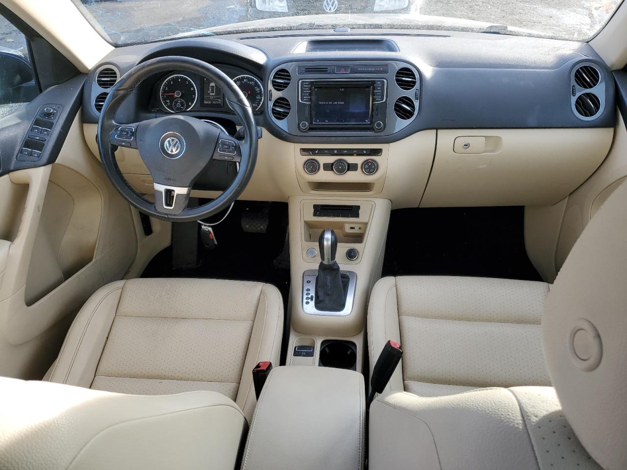 2016 Volkswagen Tiguan - Image 8