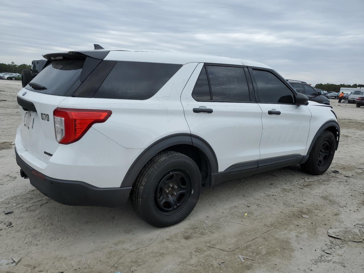 2020 Ford Explorer - Image 3