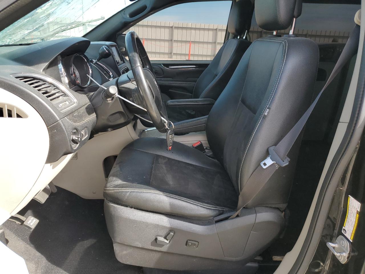 2019 Dodge Caravan - Image 7