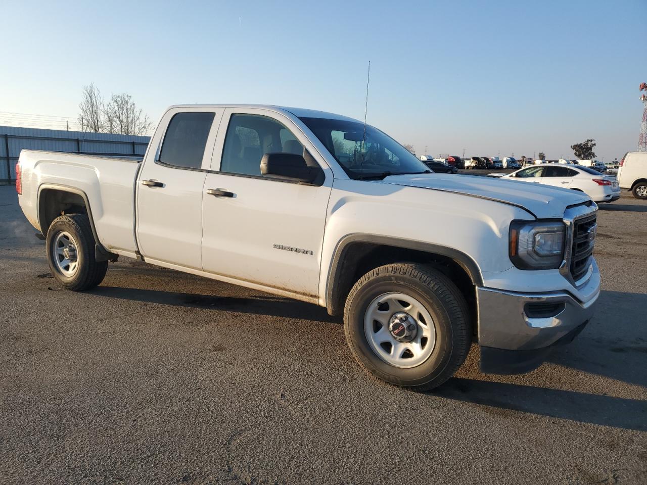 2019 GMC Sierra - Image 4