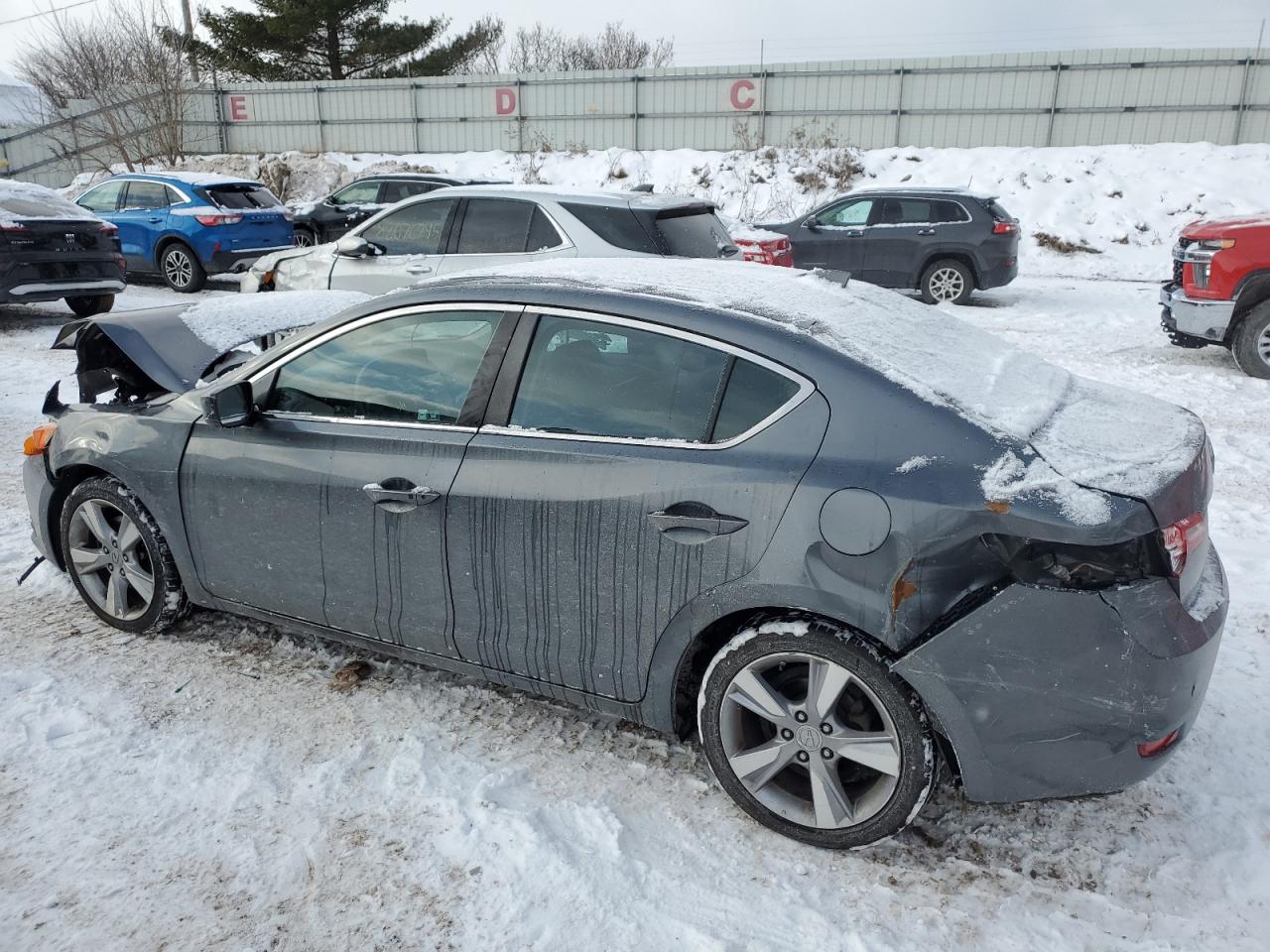 VIN 19VDE2E58DE000384 2013 ACURA ILX no.2