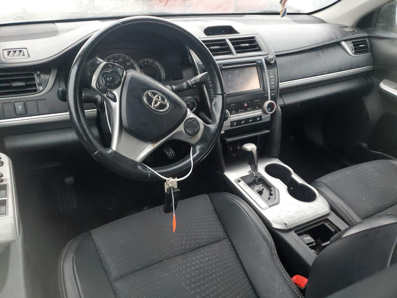 2014 Toyota Camry - Image 8