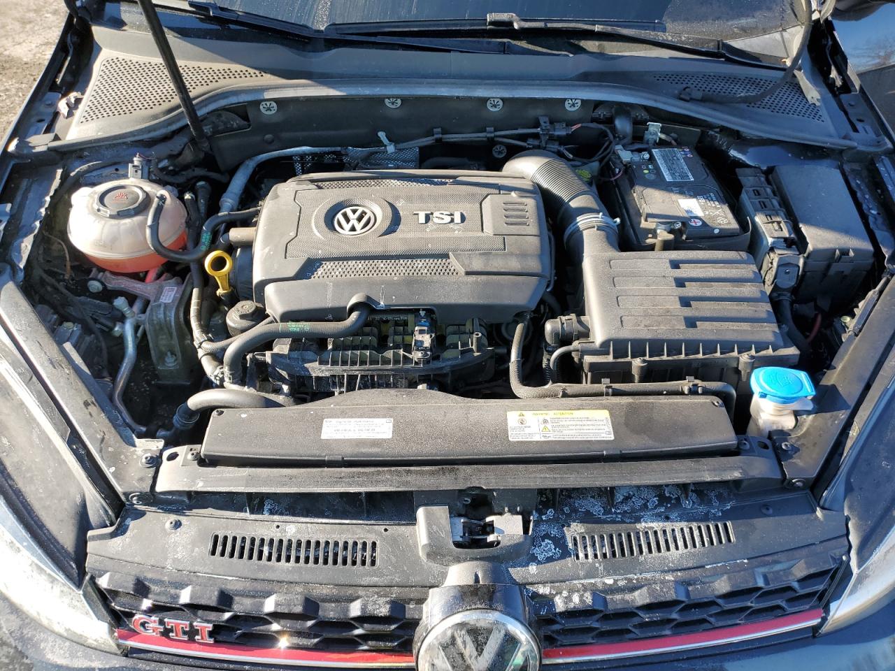 2021 Volkswagen GTI - Image 13