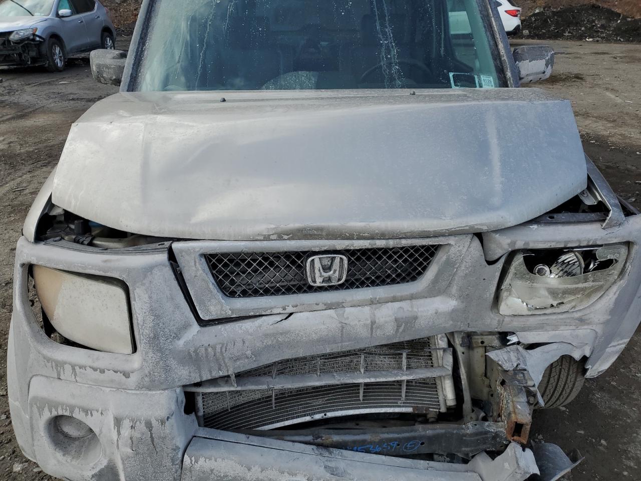 2004 Honda Element - Image 13
