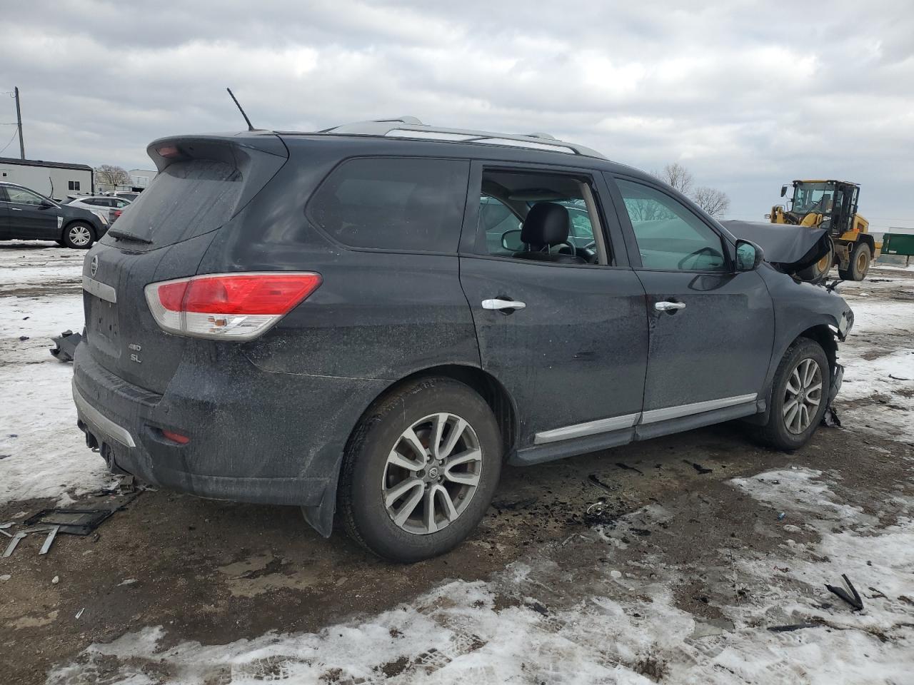 2013 Nissan Pathfinder - Image 3