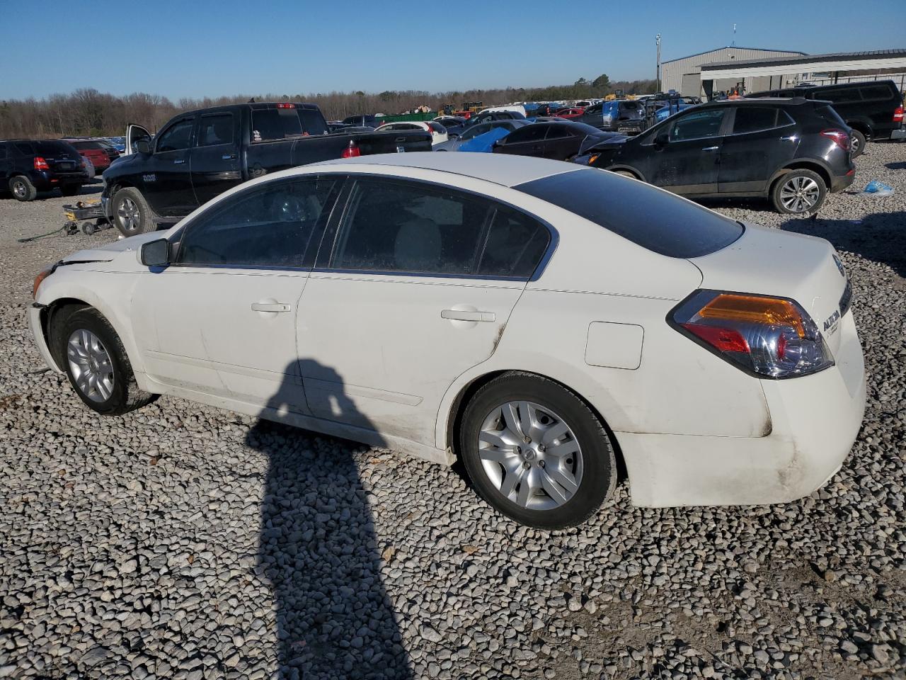 2011 Nissan Altima - Image 2