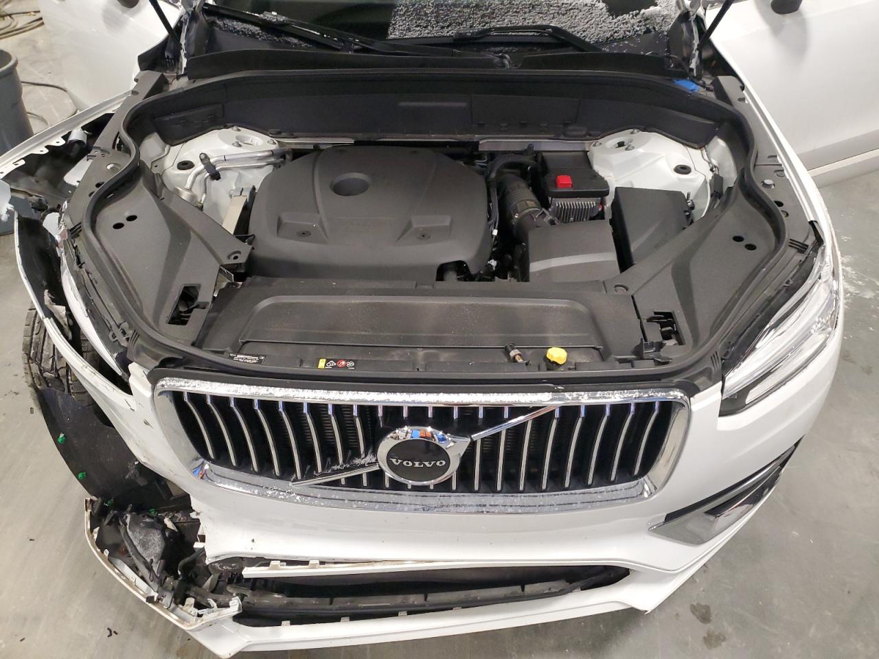 2020 Volvo XC90 - Image 13