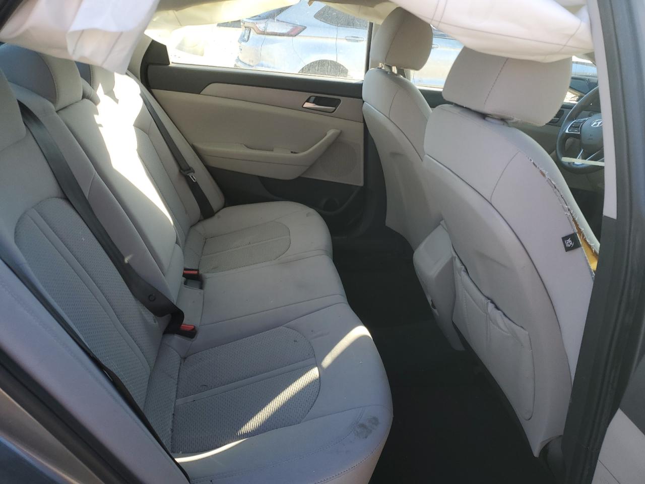 2018 Hyundai Sonata - Image 10