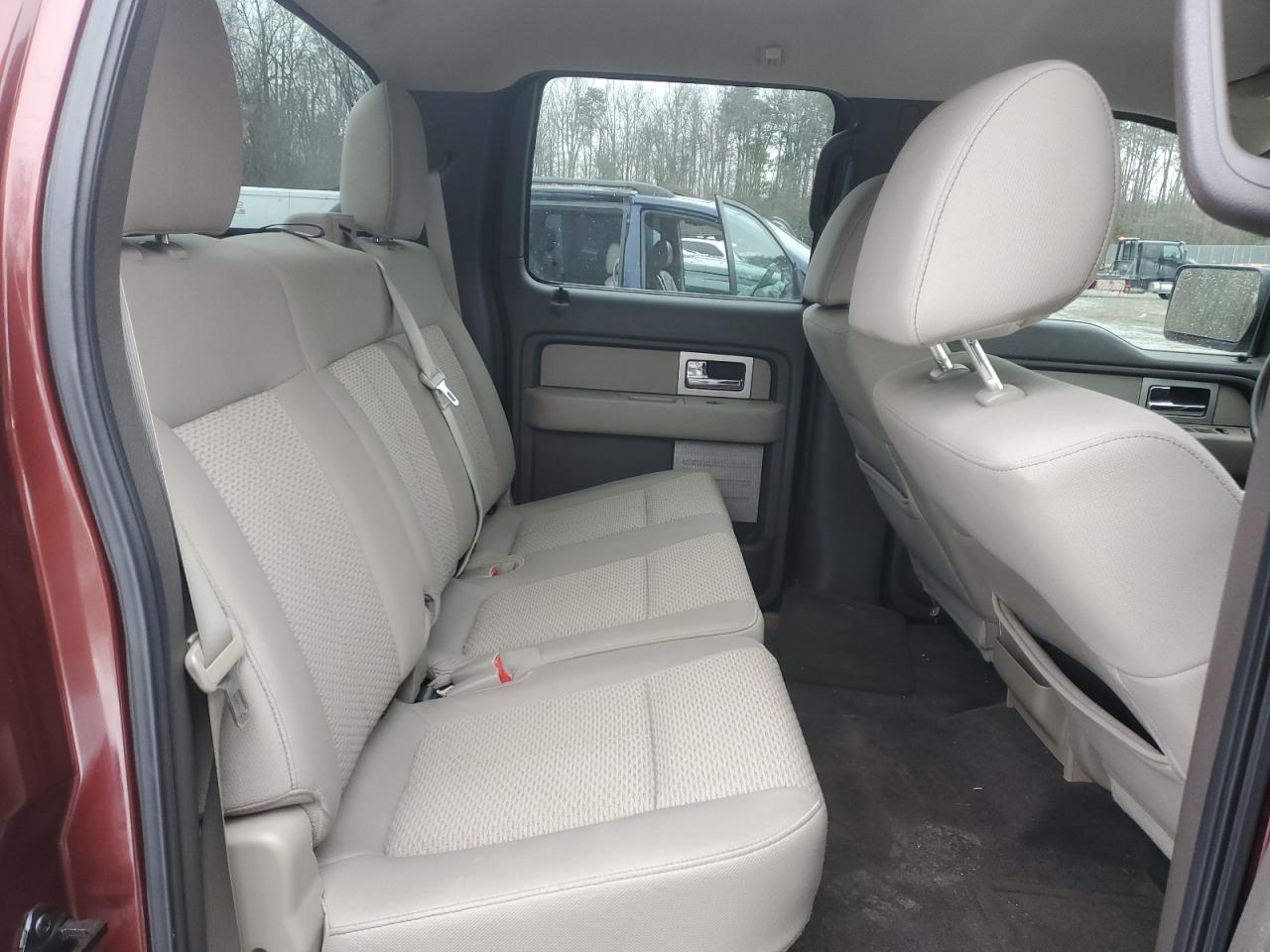 2010 Ford F-150 - Image 10