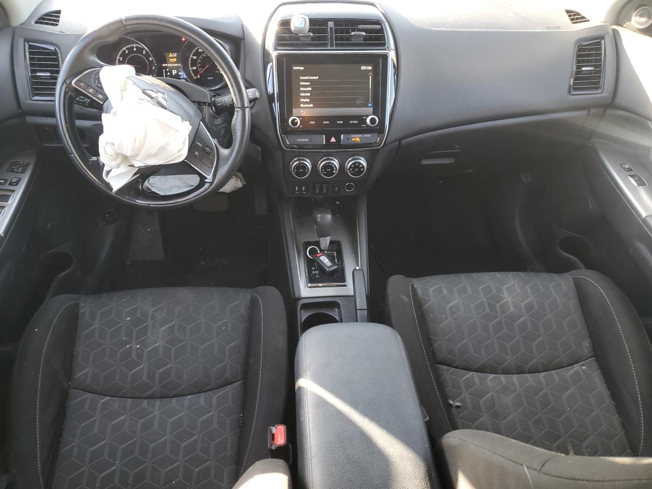 2020 Mitsubishi Outlander - Image 8