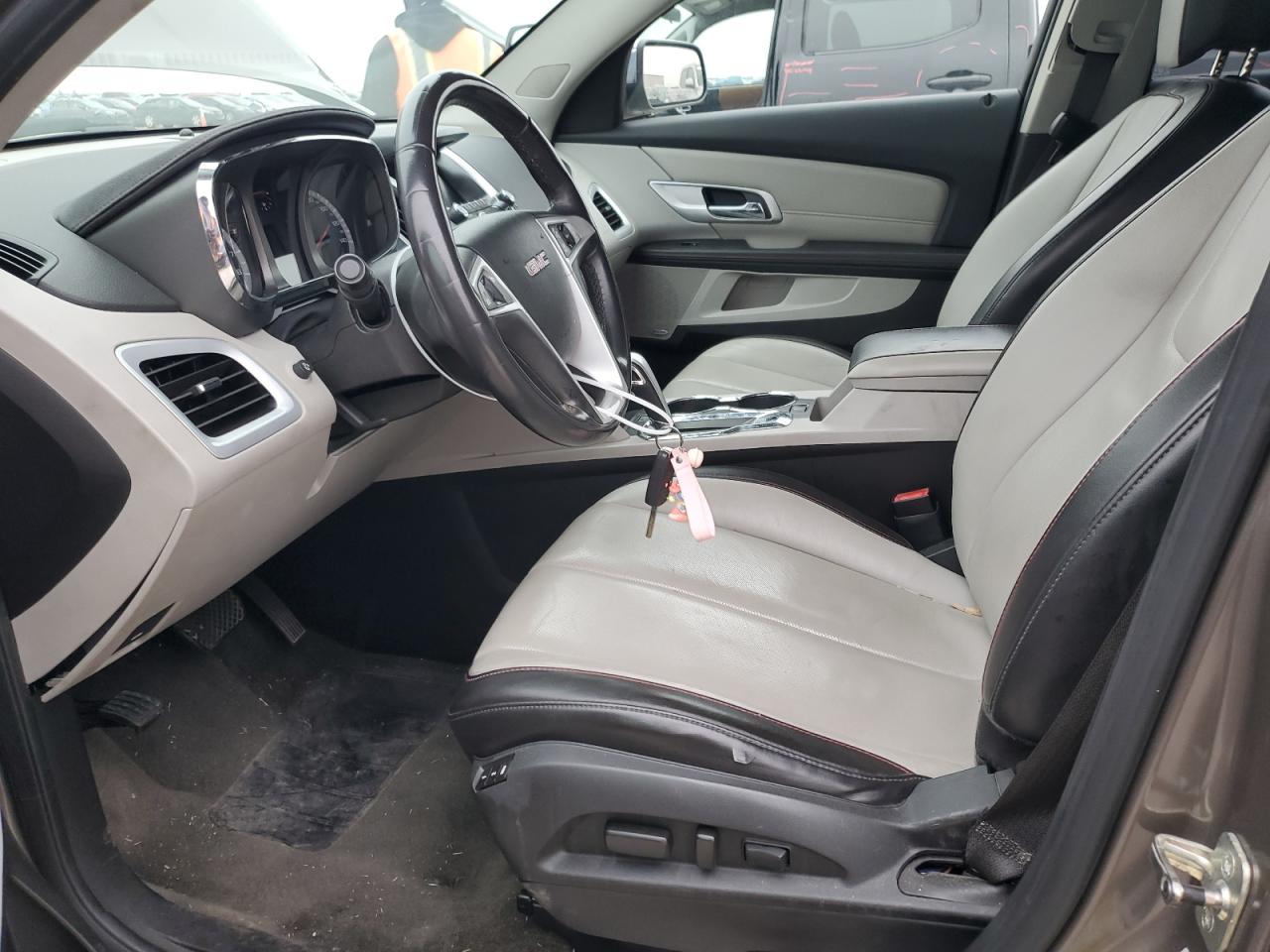 2011 GMC Terrain - Image 7
